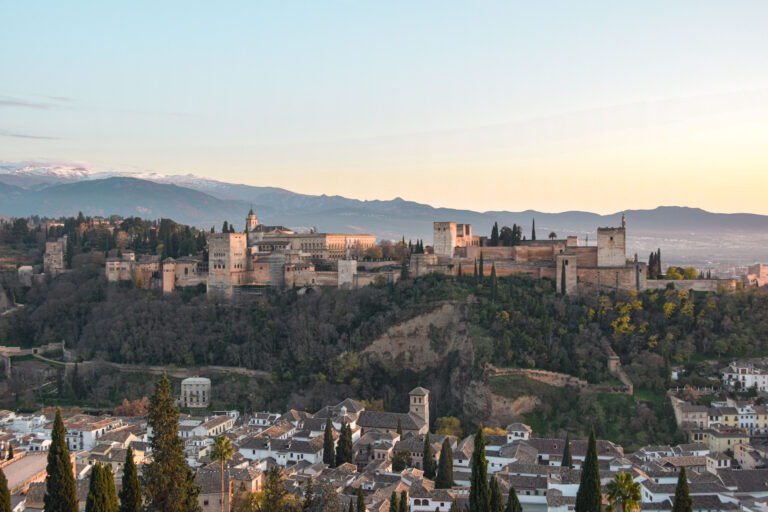 Visiter Grenade en 2 jours : 8 expériences incontournables