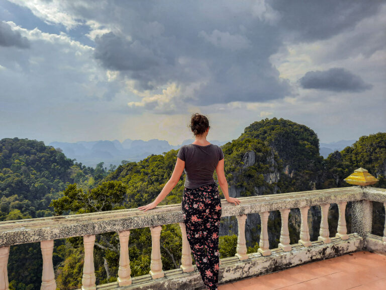 La solitude choisie comme moteur : partir seule sans permission