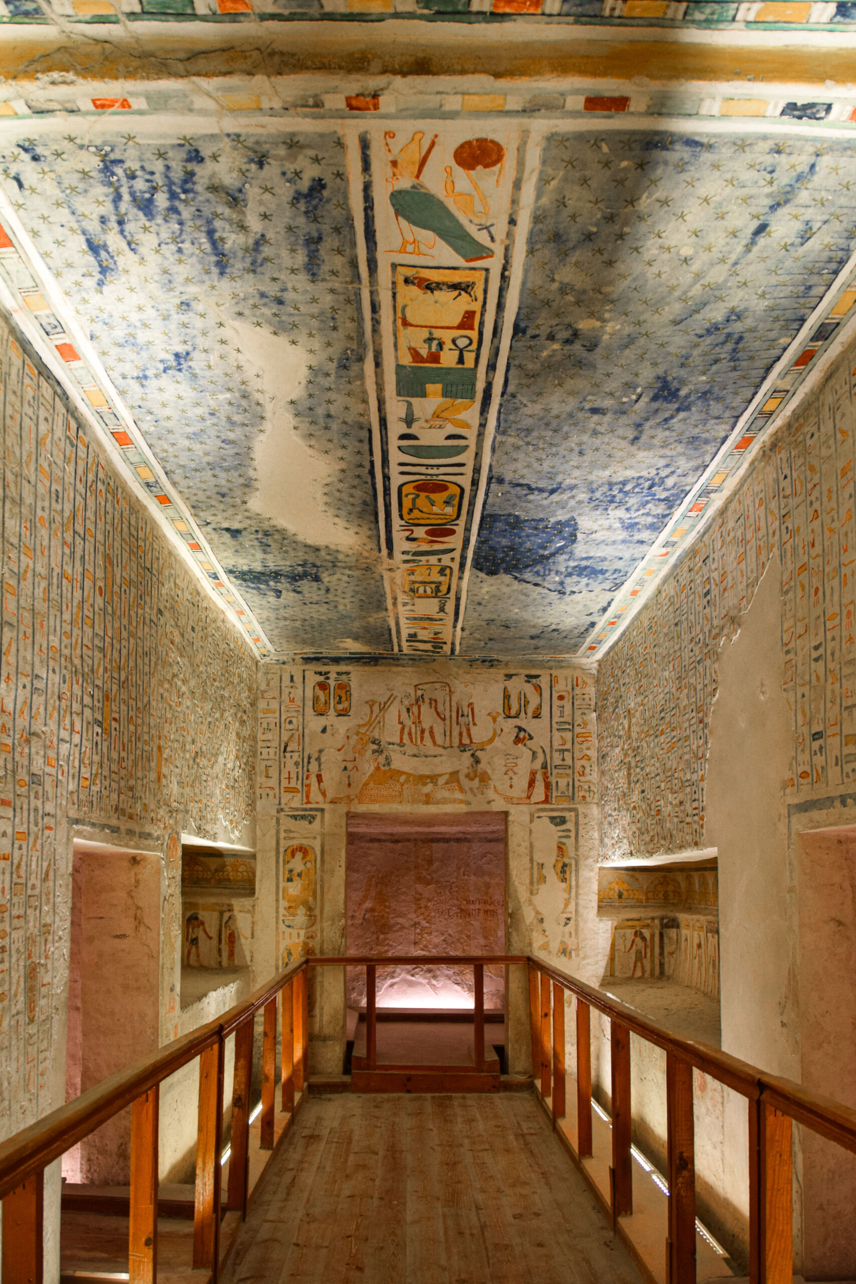 La vallée des rois : pourquoi les pharaons ont arrêté de construire des pyramides ?